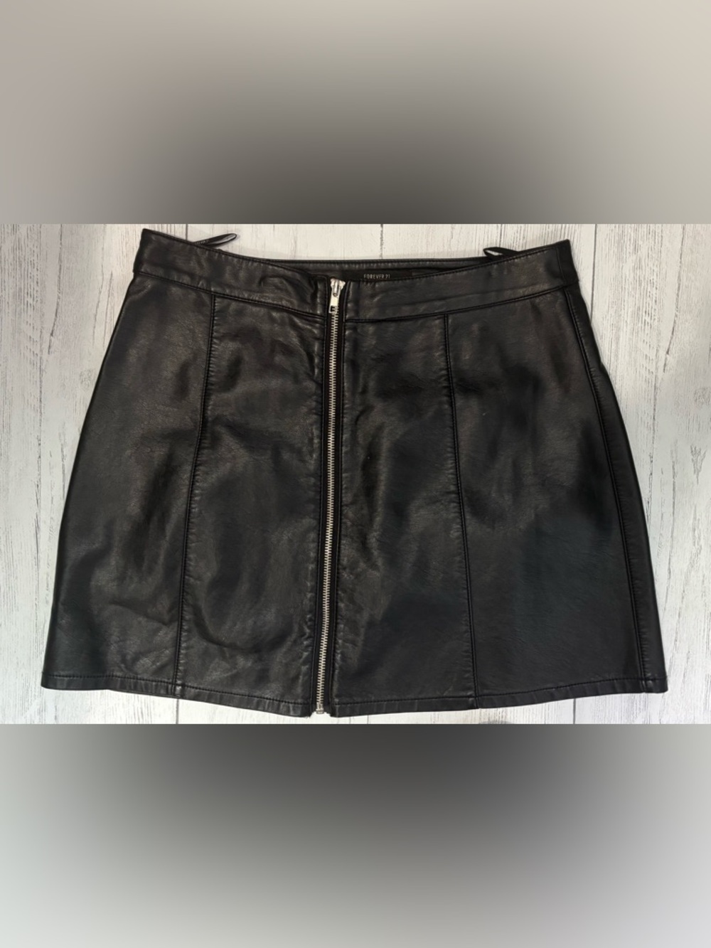 Forever 21 Black Faux Leather Mini Skirt A-Line Zip Front Size M
